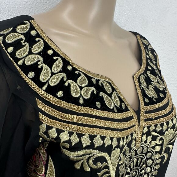Traditional Wear Kurta And Dupatta With Embroidery Work Floral Pink Gold Black - Picture 9 of 13